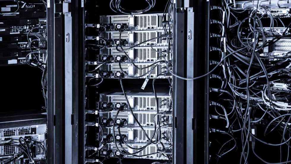 Maximizing Data Center Efficiency: Top Tips for Optimal Airflow Management