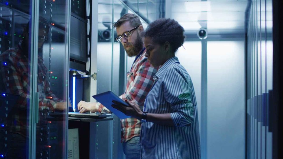 14 Essential Tips for Cleaning Data Center Equipment